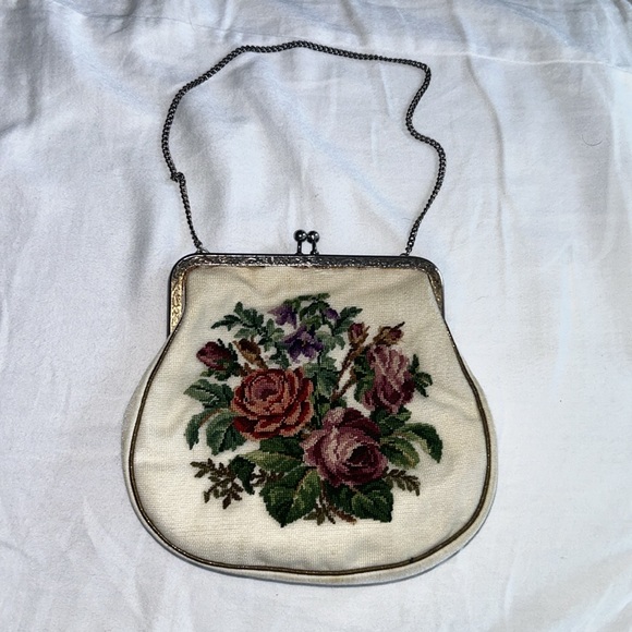 Vintage floral needle point purse - Picture 2 of 12